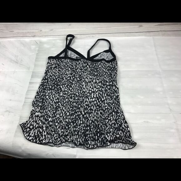 INC Beautiful Top. Sz S - Picture 4 of 5